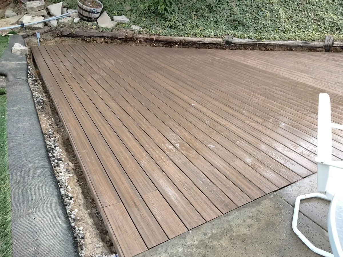 Composite-wood-deck-05