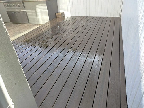 Composite Deck with Light - Los Angeles